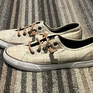 Womens Sperry Shoes Size 6